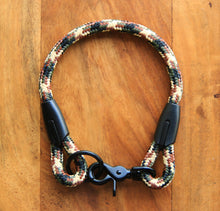 Load image into Gallery viewer, Camo collar