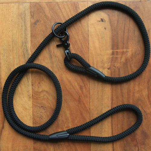 Total Black Leash